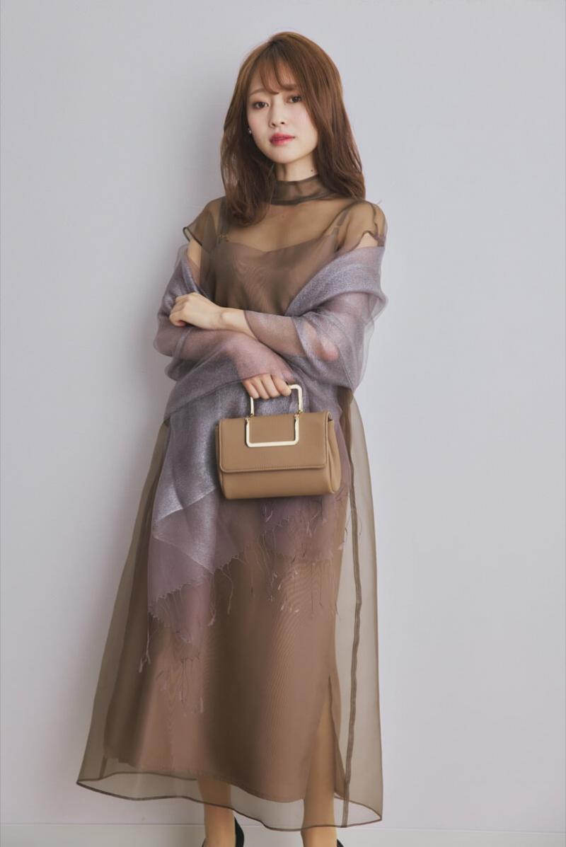 ブラウンのアシメインナーオーガンジードレス