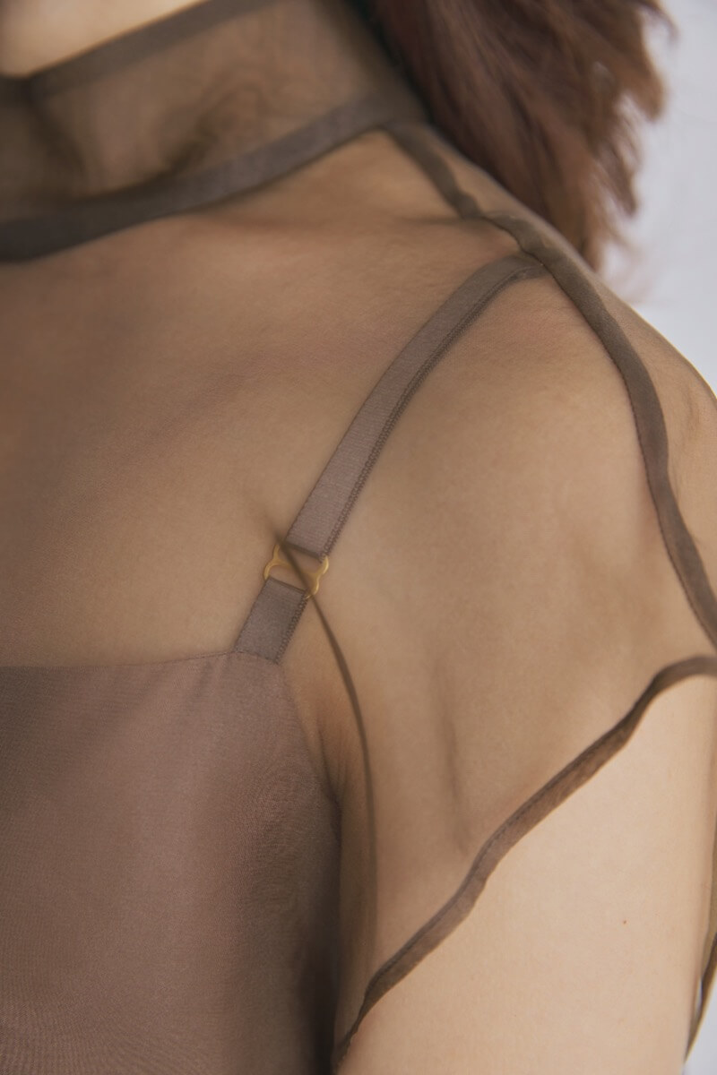 ブラウンのアシメインナーオーガンジードレス