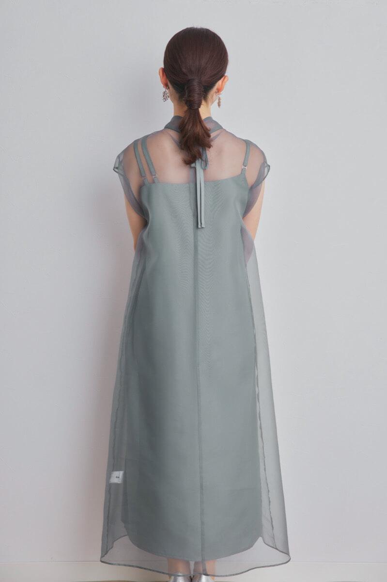 グレーのアシメインナーオーガンジードレス