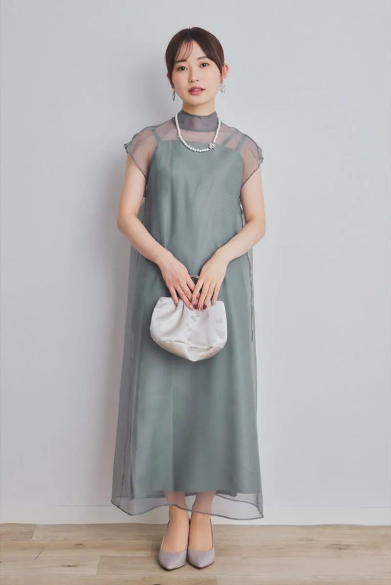 グレーのアシメインナーオーガンジードレス