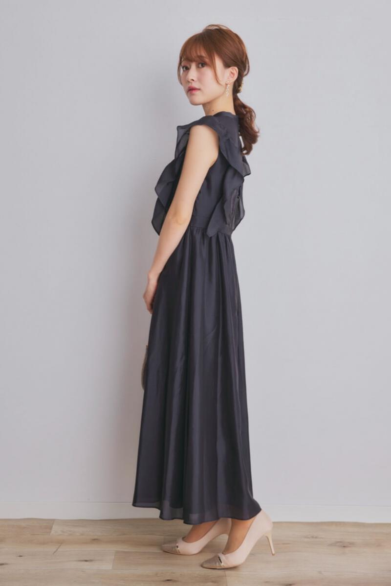 ブラックのサイドフリルエアリードレス
