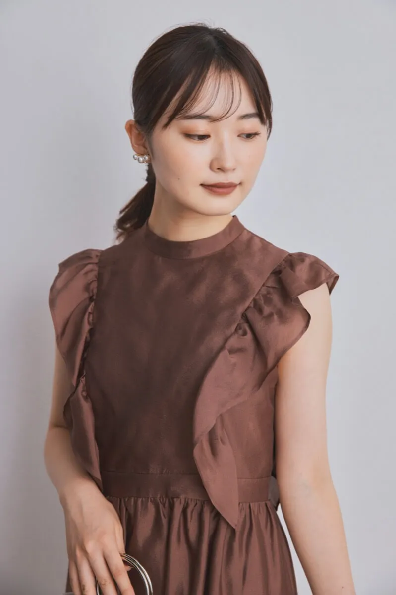 ブラウンのサイドフリルエアリードレス