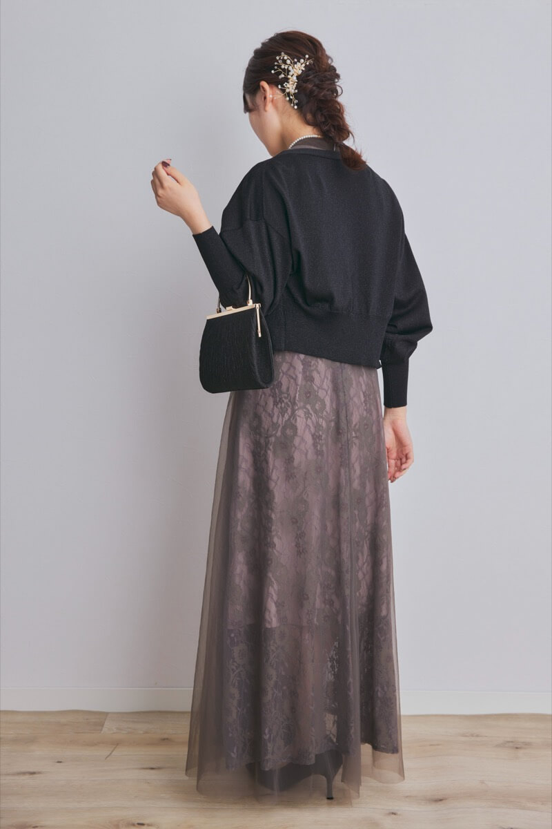 グレーのハイウエストチュールレースドレス