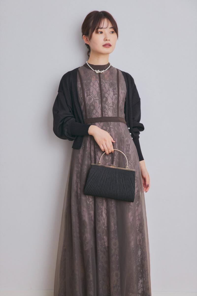 グレーのハイウエストチュールレースドレス