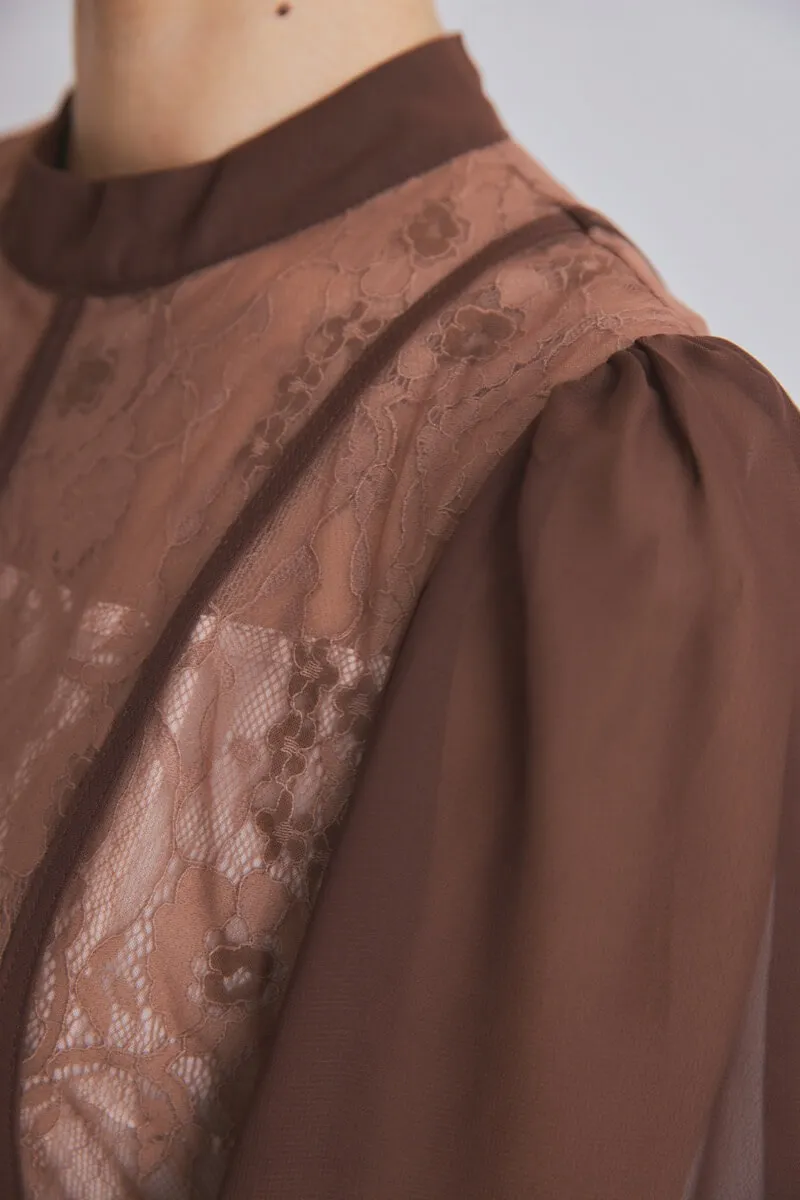ブラウンのハイウエストチュールレースドレス