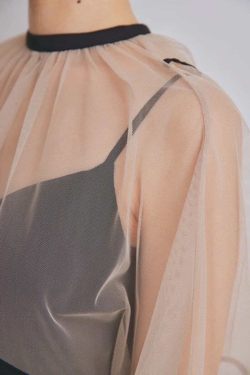 ブラックのチュールトップスレイヤードドレス