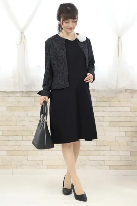 ネイビーの七分袖授乳口付フレアラインセレモニースーツセット