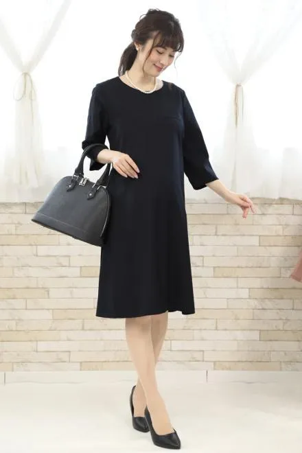 ネイビーの七分袖授乳口付フレアラインセレモニースーツセット