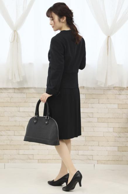 ネイビーのラウンドネックフレアスリーブセレモニースーツセット