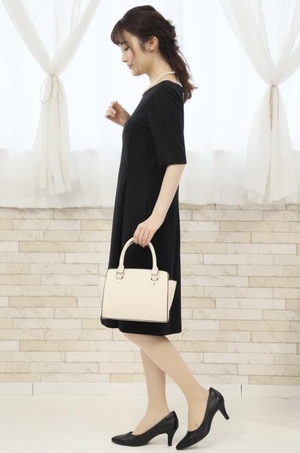 ネイビーのラウンドネックフレアスリーブセレモニースーツセット