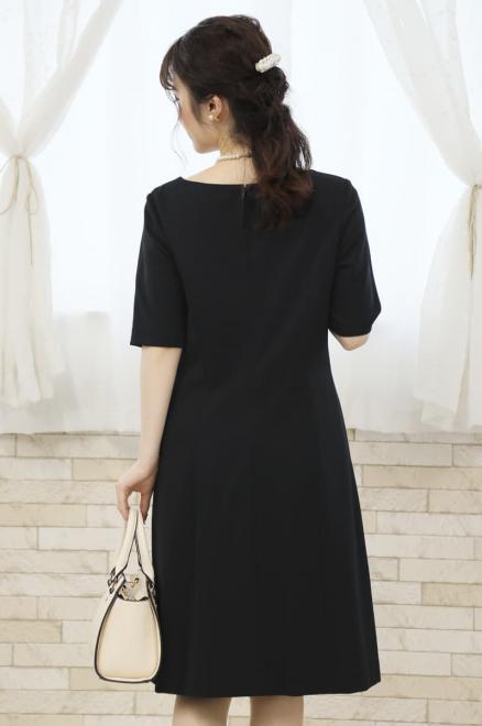 ネイビーのラウンドネックフレアスリーブセレモニースーツセット