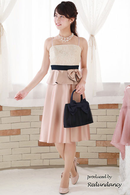 ピンクのハイウエスト切替サテンドレス