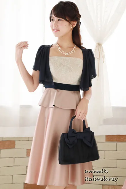 ピンクのハイウエスト切替サテンドレス