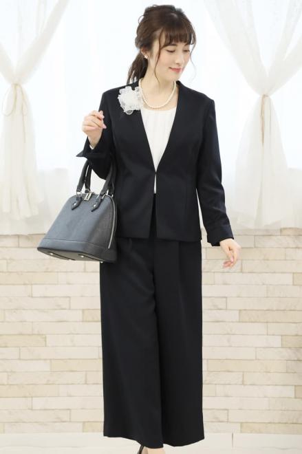 ネイビーのシフォンブラウスワイドパンツセレモニースーツセット