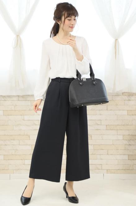 ネイビーのシフォンブラウスワイドパンツセレモニースーツセット