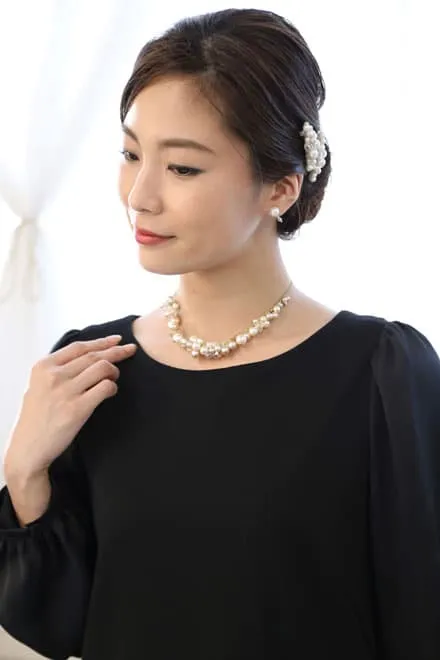 ブラックのシフォンスリーブワンピース