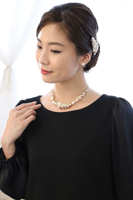 ブラックのシフォンスリーブワンピース