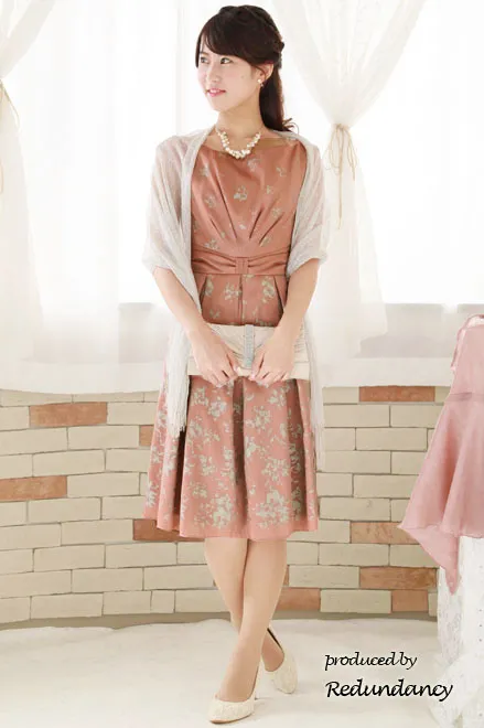 オレンジ×シルバーのハートネックフラワープリントドレス