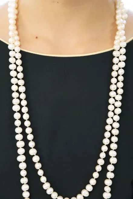 ネイビーのエレガントミディワンピース