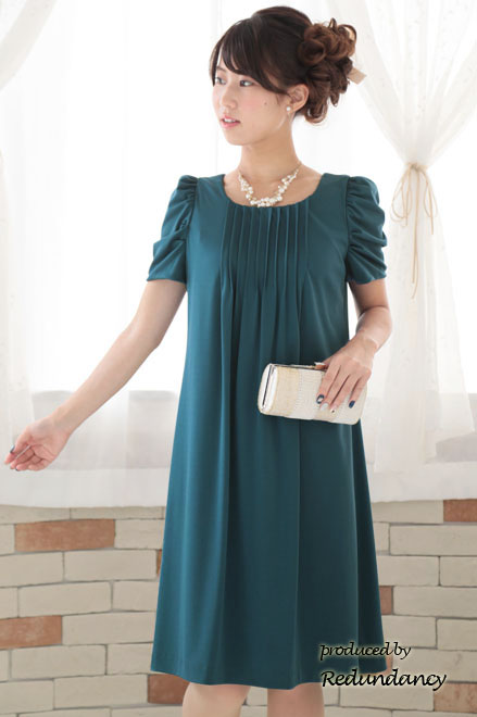 ブルーグリーンのパフスリーブタックドレス