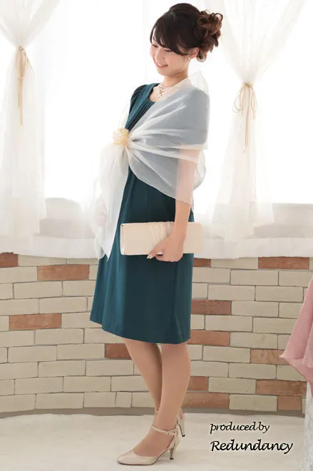 ブルーグリーンのパフスリーブタックドレス