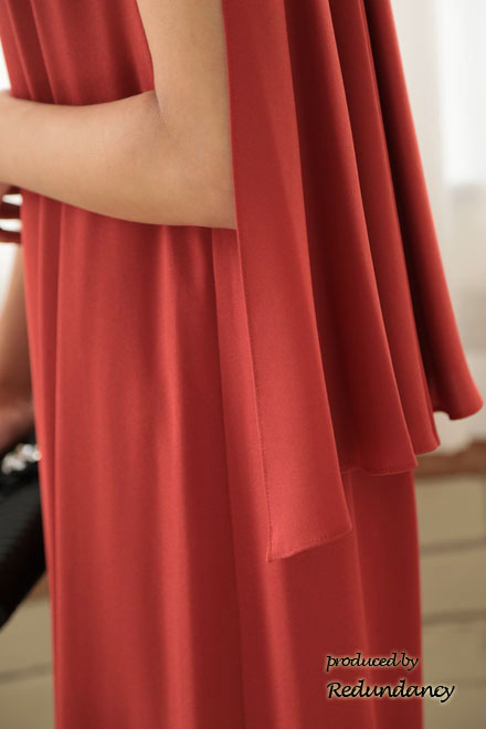 オレンジの2wayケープ付きノースリーブドレス