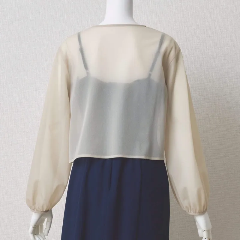 ベージュのアシメシアーボレロ