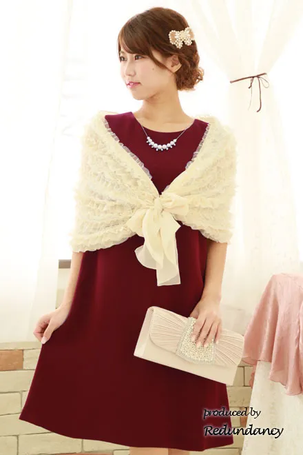 レッドのゆったりシンプルミニ丈ドレス