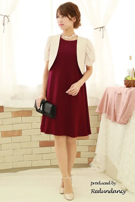 レッドのゆったりシンプルミニ丈ドレス