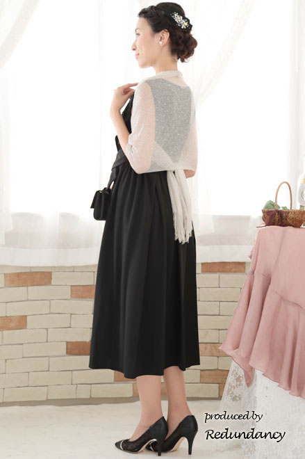 ブラックの変形リボンロングドレス