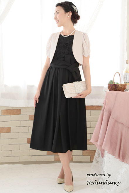 ブラックの変形リボンロングドレス