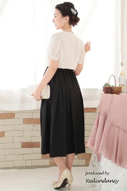 ブラックの変形リボンロングドレス