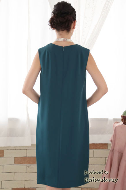 ブルーグリーンのレーススリットIラインドレス