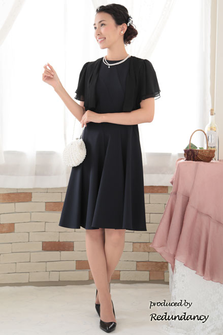 ネイビーの立体切替フレンチスリーブドレス