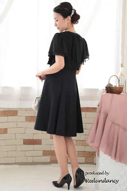 ネイビーの立体切替フレンチスリーブドレス