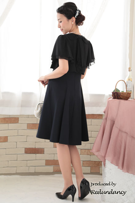 ネイビーの立体切替フレンチスリーブドレス