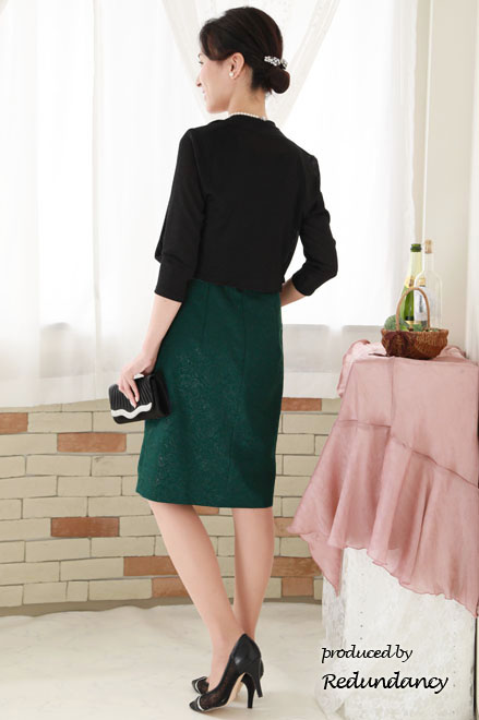 グリーンのウエストドレープ花柄ドレス