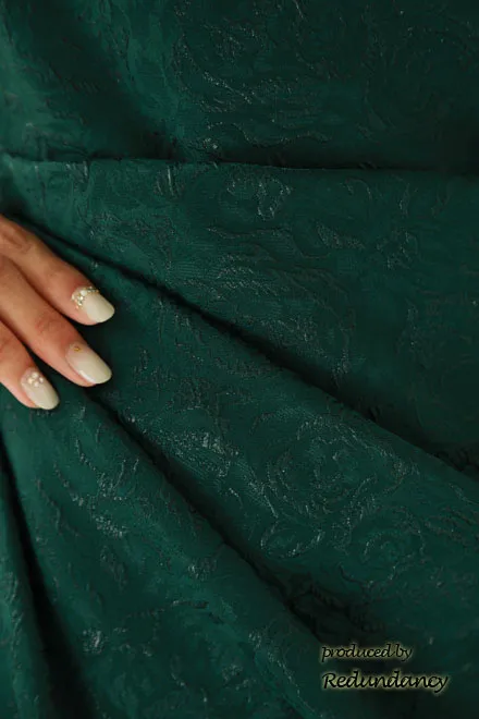 グリーンのウエストドレープ花柄ドレス