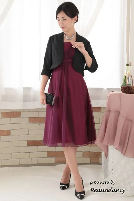 ワインレッドのハイウエスト切替ラメドレス