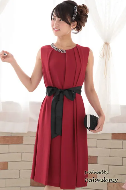 レッドのビジューネック2wayタックドレスコーディネートセット