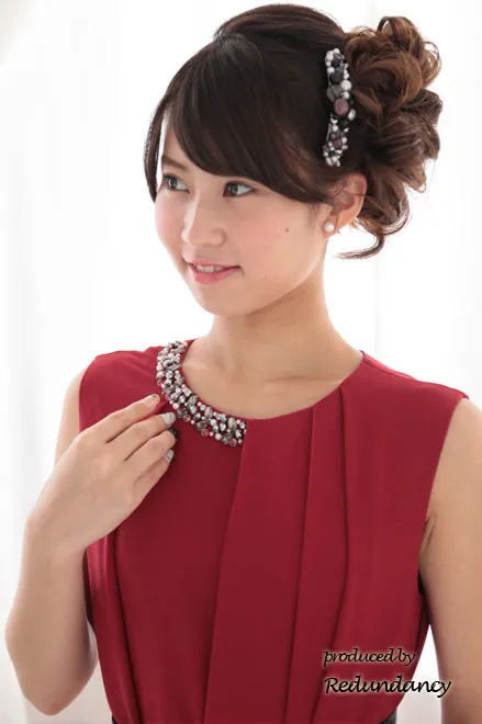 レッドのビジューネック2wayタックドレスコーディネートセット