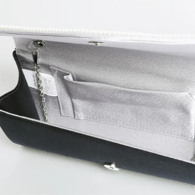 ネイビー×シルバーのビジュー付バッグ