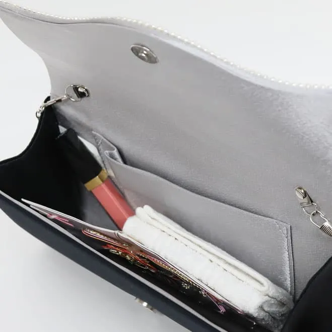 ネイビー×シルバーのビジュー付バッグ