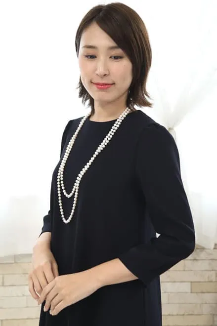 ネイビーのバックプリーツAラインドレス