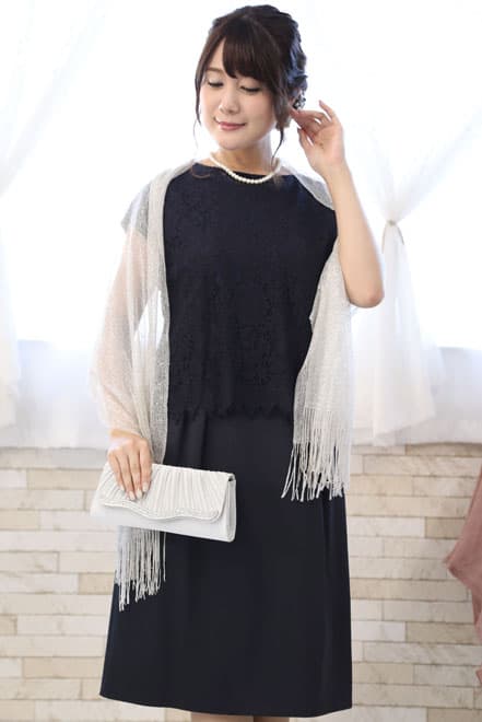 ネイビーのレーストップスセパレートドレス