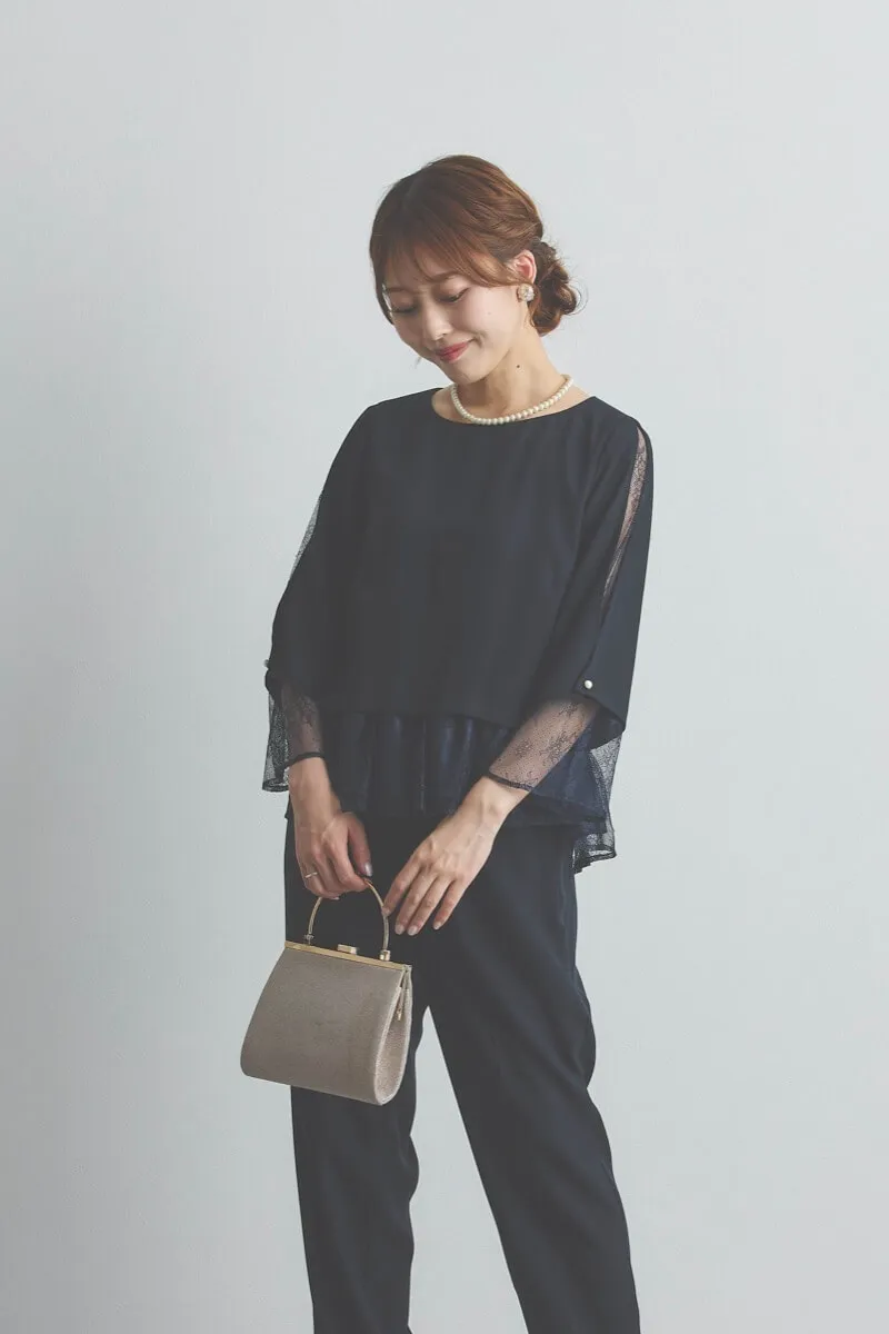 ネイビーのペプラムレースパンツドレス