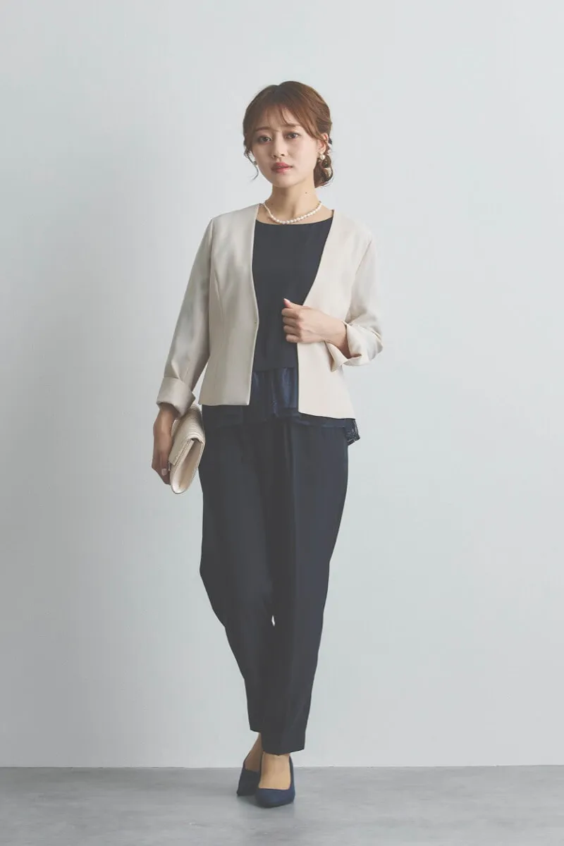 ネイビーのペプラムレースパンツドレス