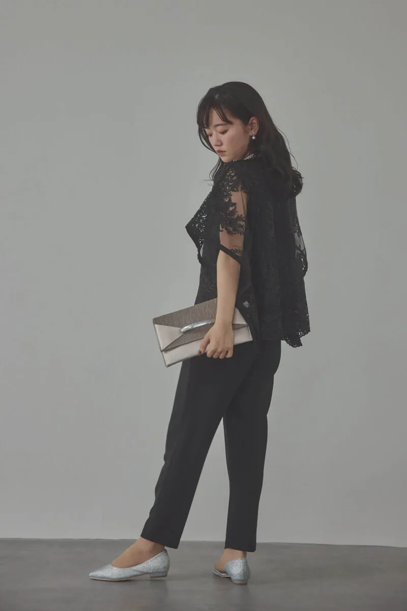 ブラックのバタフライスリーブパンツドレス