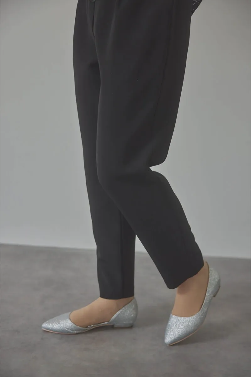 ブラックのバタフライスリーブパンツドレス