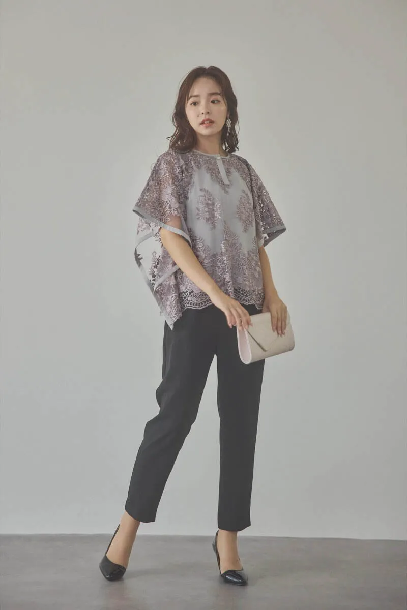 グレージュのバタフライスリーブパンツドレス